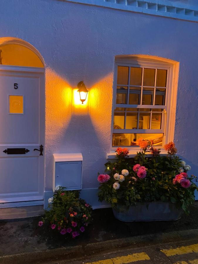 Stylish & Cosy Boutique Townhouse 1 Bedroom, 1 Sofa Bed - Sleeps 4 Christchurch  Kültér fotó